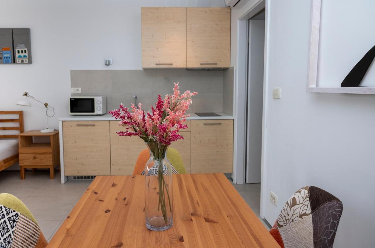 Luxury Apartments Jolara 미미체 외부 사진